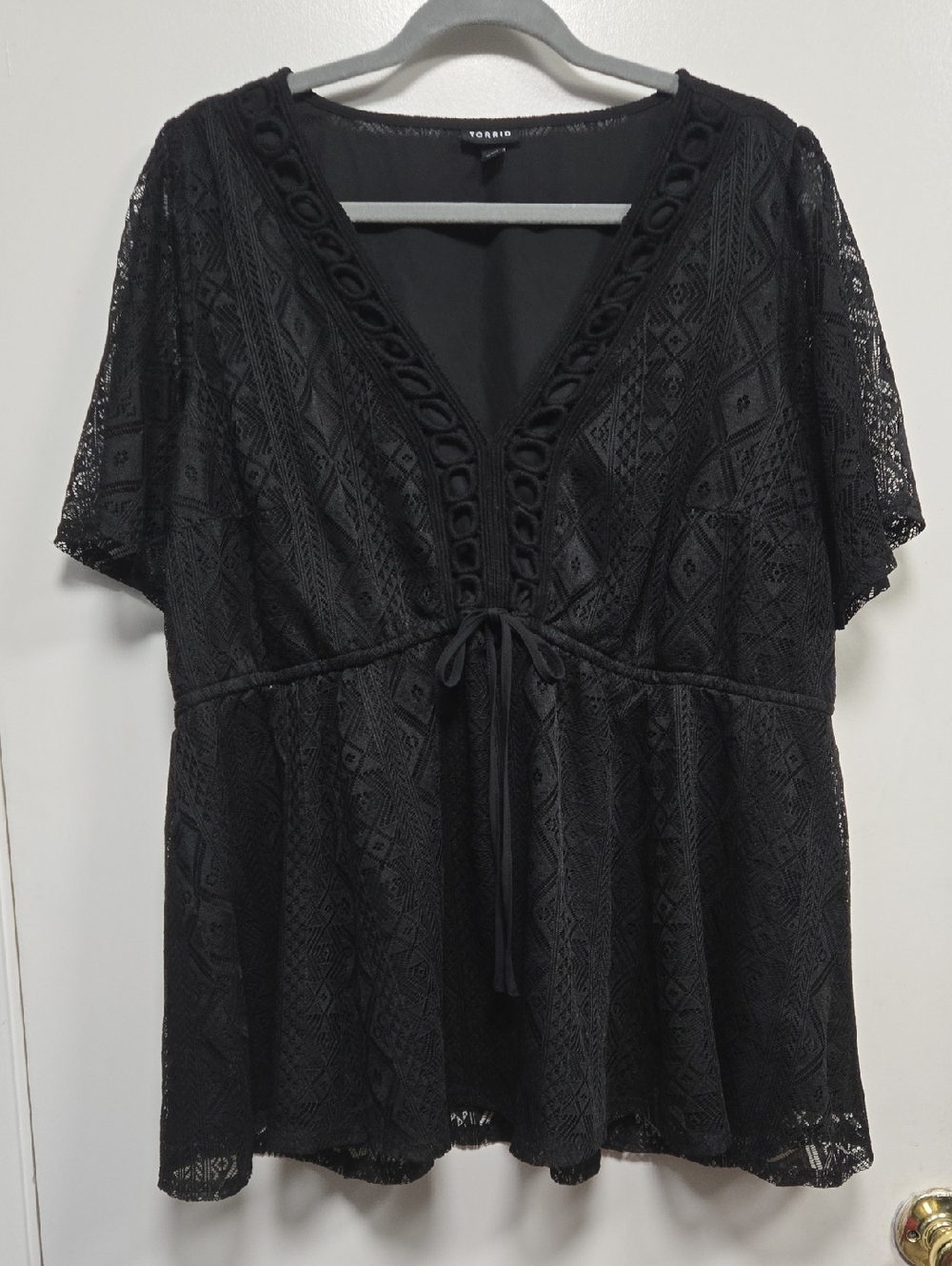 torrid Black Lace V-Neck Tie-Front Peplum Top